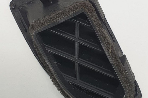 KRATKA NAWIEWU KONSOLI LEWA HYUNDAI GENESIS COUPE