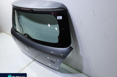 KLAPA TYLNA SZYBA ZCD SUZUKI SWIFT IV LIFT