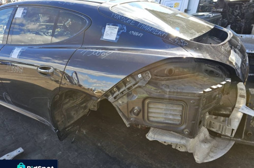 ĆWIARTKA BŁOTNIK LEWY TYŁ PORSCHE PANAMERA TURBO 970