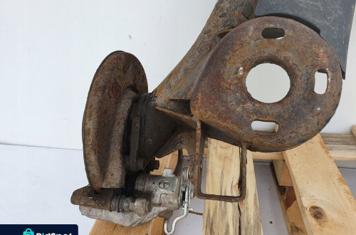 Skoda Roomster TYLNA BELKA ZAWIESZENIA TYŁ OŚ