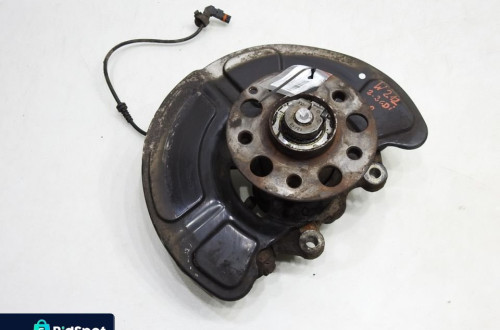 PIASTA ZWROTNICA LEWY PRZÓD Z ABS W212 2.2 CDI