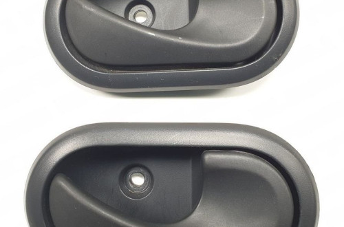 KLAMKA DRZWI PRAWE DACIA SANDERO I 8200733847