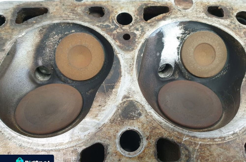 BMW E32 E34 3.0 M30B30 GŁOWICA CYLINDRÓW 1708497