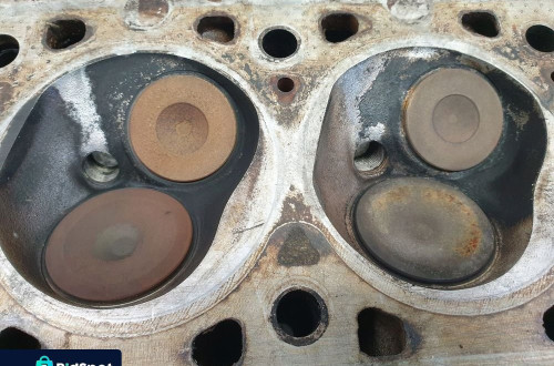 BMW E32 E34 3.0 M30B30 GŁOWICA CYLINDRÓW 1708497