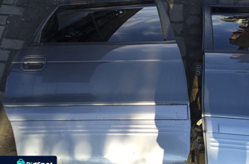 DRZWI PRZEDNIE LUB TYLNE MITSUBISHI SPACE WAGON 92-01 LEWE LUB PRAWE
