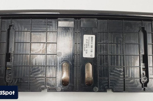 SCHOWEK KONSOLI BMW 5 F07 9199118