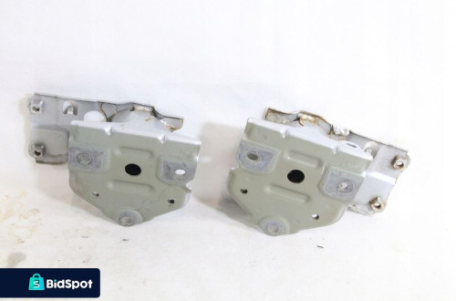 Mocowanie Wspornik Strefa zgniotu Belka tyl Toyota Corolla e16 e18 2013-18