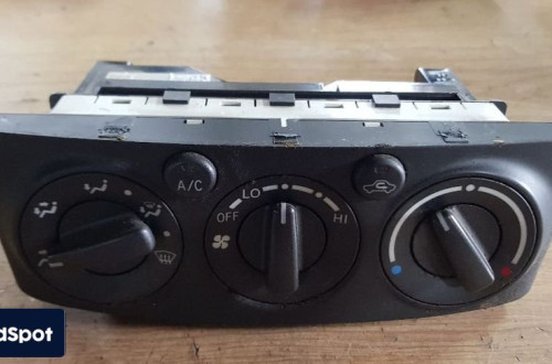 TOYOTA AVENSIS T25 LIFT PANEL NAWIEWU MB146570-4453