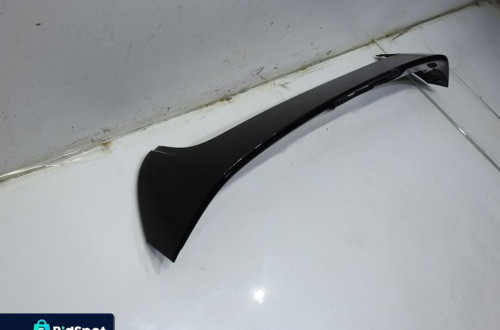 LOTKA SPOJLER KLAPY TYŁ D9 FORD FIESTA MK7