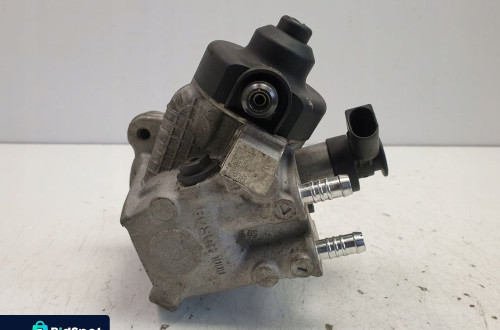 Audi A4 B8 2.0 TDI POMPA WTRYSKOWA 0445010507