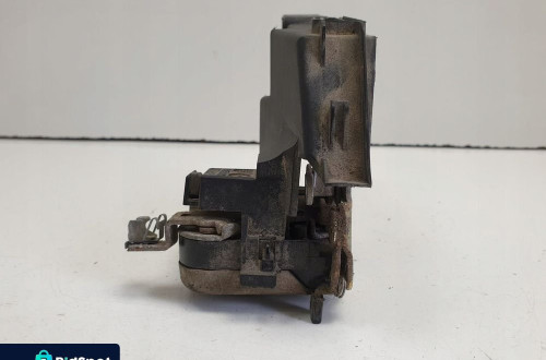 Mitsubishi Carisma ZAMEK DRZWI lewy tył KIEROWCY