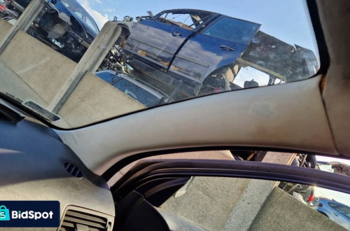TOYOTA AVENSIS T25 POSZYCIE SŁUPKA PRAWY PRZÓD