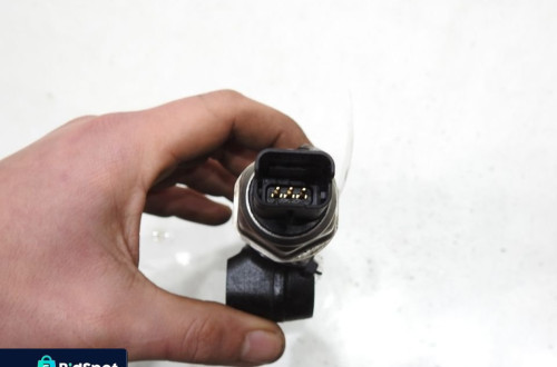 LISTWA WTRYSKOWA VOLVO V70 III 1.6 D