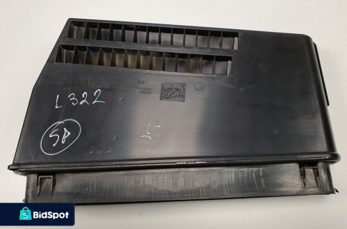 KRATKA WENTYLACYJNA LEWY TYŁ RANGE ROVER III L322