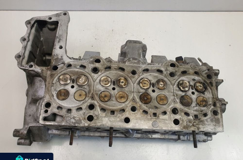 BMW E90 E91 2.0 D GŁOWICA CYLINDRÓW 7787521