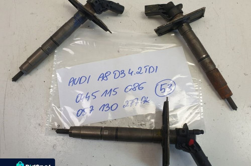 Audi A8 D3 4.2 TDI V8 WTRYSKIWACZ 0445115086
