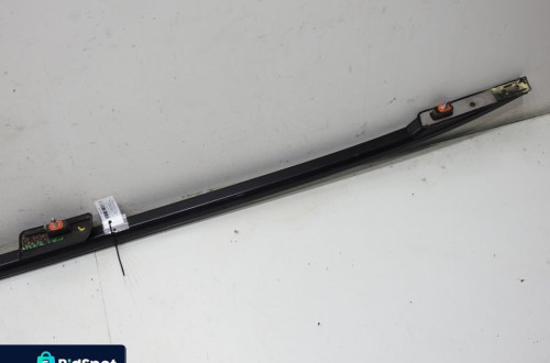 RELING DACHOWY LEWY MERCEDES W212 KOMBI