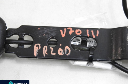 ZAPINKA PASA BEZPIECZEŃSTWA PRZÓD VOLVO V70 III