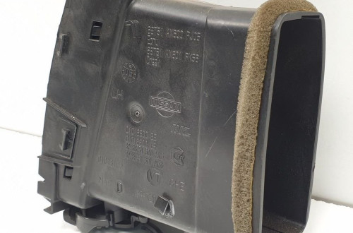 KRATKA NAWIEWU LEWA NISSAN MICRA K12 68751AX600