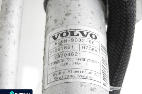 RURA WLEW PALIWA KOREK VOLVO V70 III 2.5 T
