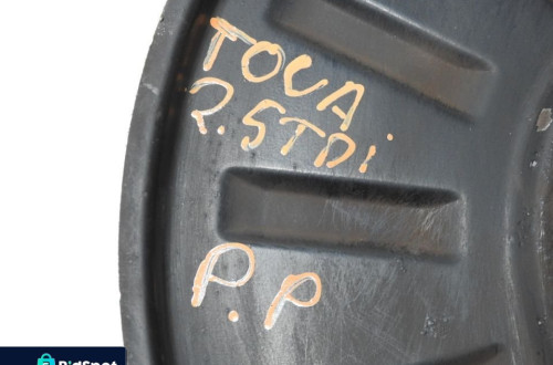 PIASTA ZWROTNICA PRAWY PRZÓD TOUAREG I 2.5 TDI