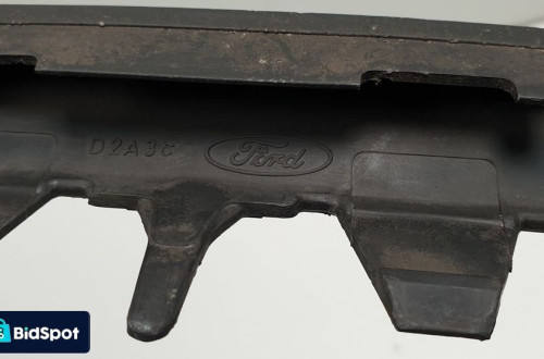 RAMKA GRILLA ATRAPY FORD FOCUS MK2 4M51-8C436-AD