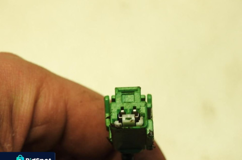 PIASTA ZWROTNICA PRAWY TYŁ AWD VOLVO XC90 I 2.5 T