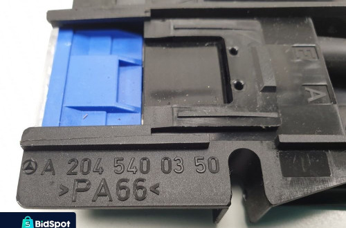 KOSTKA BEZPIECZNIK MERCEDES W204 A2045400350