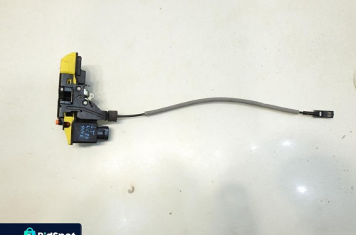 ZAMEK DRZWI LEWY TYŁ 6 PIN VOLVO XC90 I 30634622