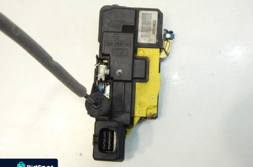 ZAMEK DRZWI LEWY TYŁ 6 PIN VOLVO XC90 I 30634622