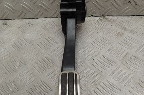 POTENCJOMETR GAZU FORD MONDEO V 2.0 9F836CT8UC