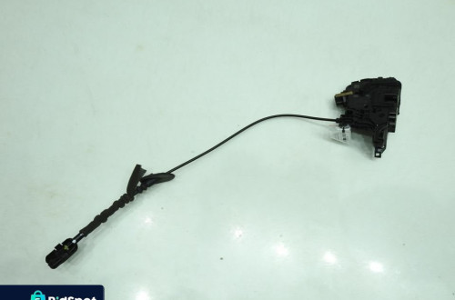 ZAMEK DRZWI PRAWY TYŁ 4 PIN RENAULT CAPTUR I