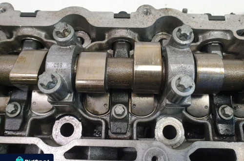 Opel Vectra C 2.0 DTI GŁOWICA CYLINDRÓW R9128018