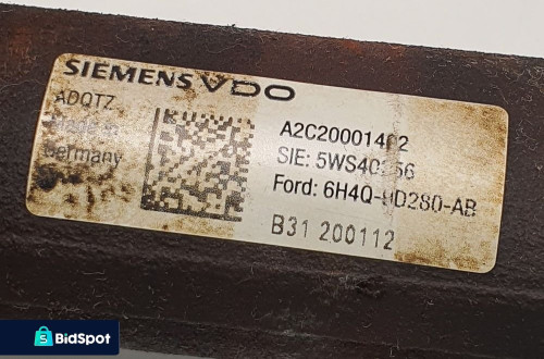 LISTWA WTRYSKOWA RANGE ROVER III L322 6H4Q9D280AB
