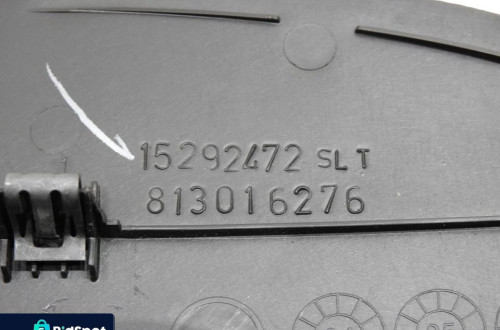 PLASTIK OSŁONA KONSOLI PRAWA CHEVROLET UPLANDER