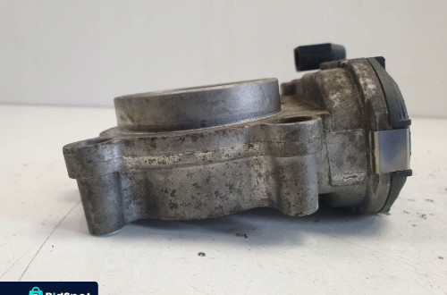 Mercedes W202 2.0 16V PRZEPUSTNICA a1111410125