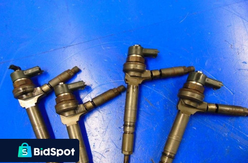 WTRYSKIWACZ DIESEL OPEL CORSA C 1.7CDTI SPRAWNE 0445110118 4SZT