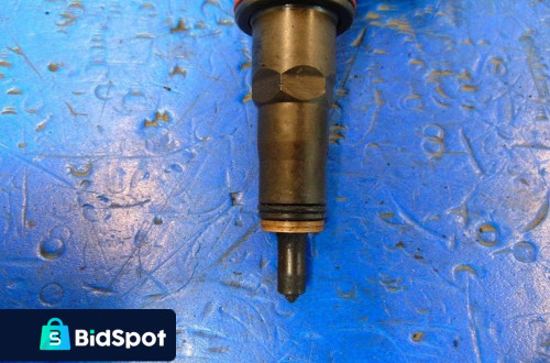 AUDI A4 B5 LIFT 1.9 TDI WTRYSKIWACZ 038 130 073 F