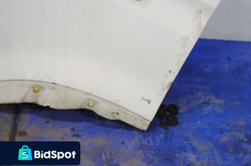 RENAULT MASTER II BŁOTNIK LEWY