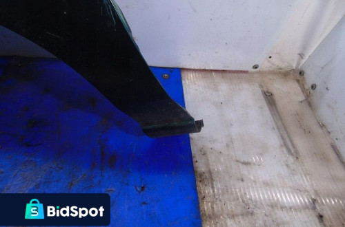 SUZUKI LIANA BŁOTNIK LEWY HB5