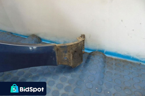 AUDI A3 8P BŁOTNIK PRAWY