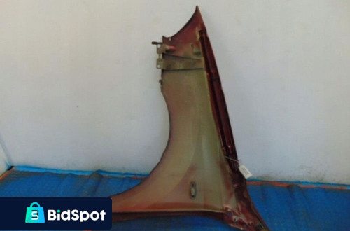 FIAT CROMA BŁOTNIK PRAWY PRZÓD