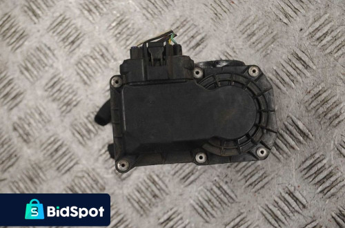 TOYOTA C0ROLLA E12 1.6 16V PRZEPUSTNICA 22030-22050