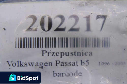 VOLKSWAGEN PASSAT B5 1.8 20V PRZEPUSTNICA 06B133062E
