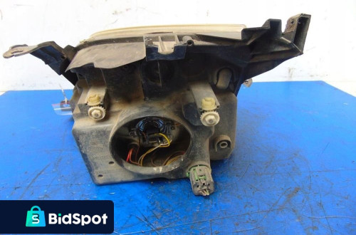 FORD FUSION REFLEKTOR PRAWY