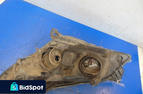 OPEL ASTRA H REFLEKTOR PRAWY