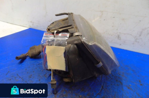 VOLKSWAGEN BORA REFLEKTOR PRAWY