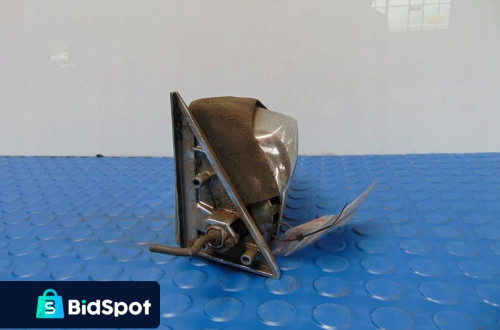 Mercedes W115 Lusterko Lewe