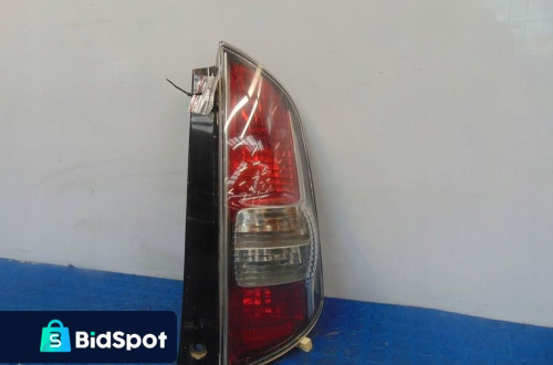 DAIHATSU SIRION II LAMPA TYŁ PRAWA