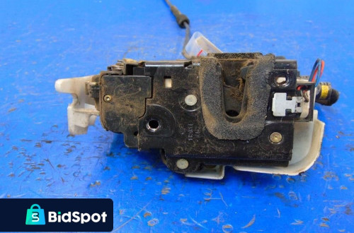 VW POLO IV ZAMEK DRZWI LEWY PRZÓD